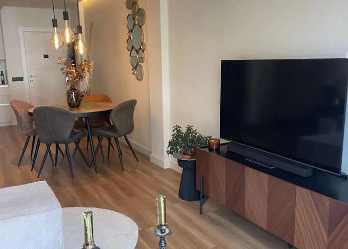 Paraiso Old Town&beach With Balcony * 埃斯特波纳